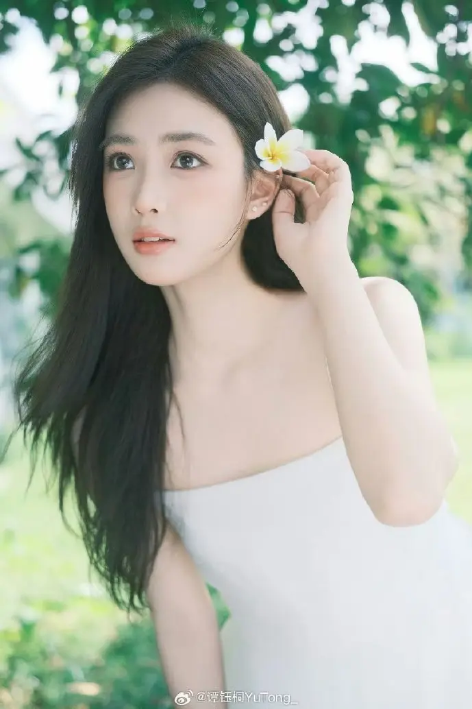 应用商店下载数据图表